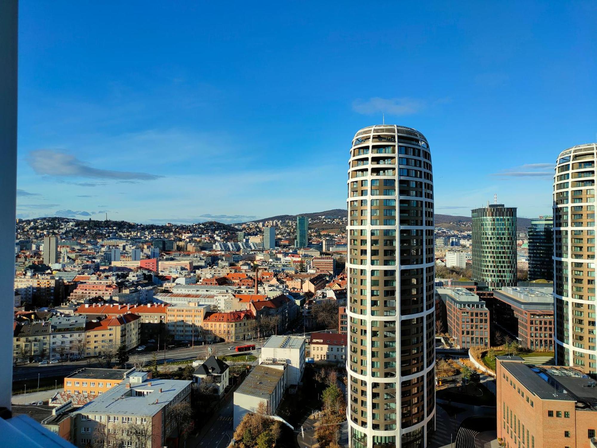 Sag Romantic 22 Floor Panorama City Free Parking Free Wifi Bratislava Ngoại thất bức ảnh